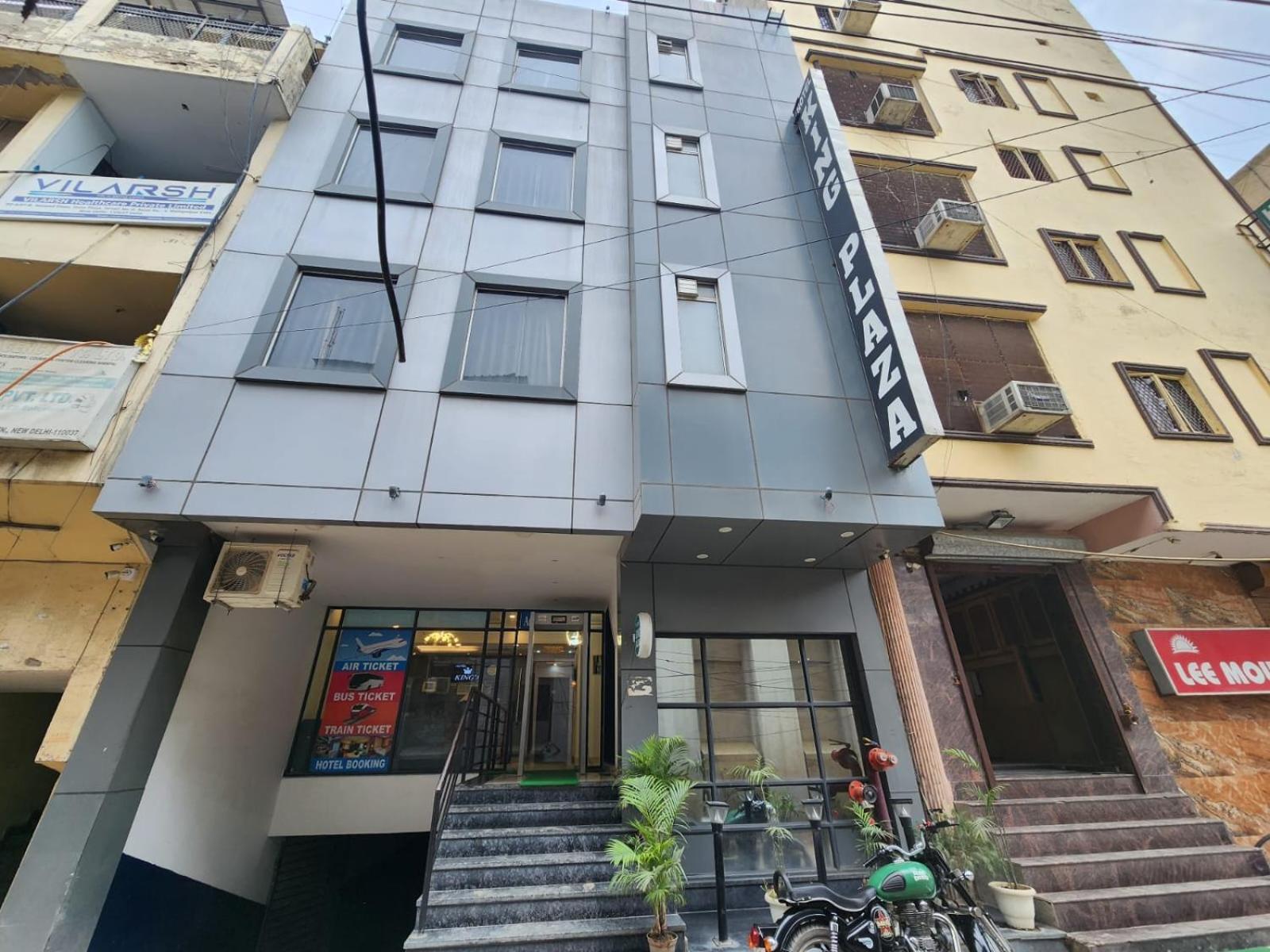 King Plaza 3* New Delhi